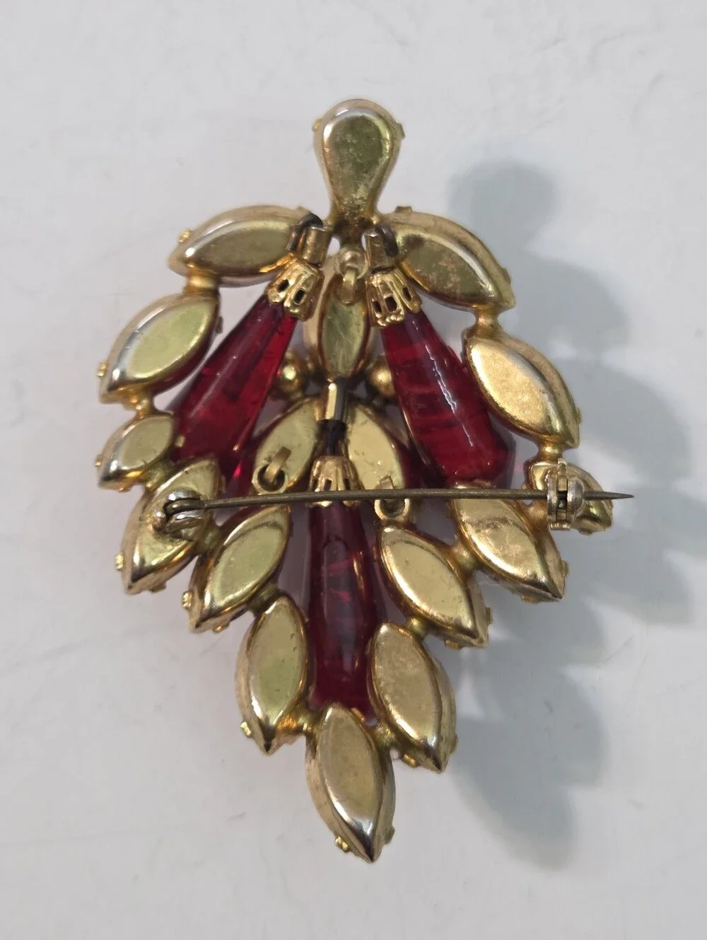 vtg red navette rhinestone brooch big dimensional gold tone prong set 50s 60s